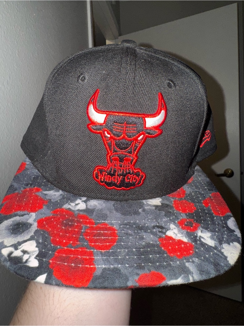 New Era Chicago Bulls 9FIFTY Original Fit Snapback Hat – Black Floral Windy City